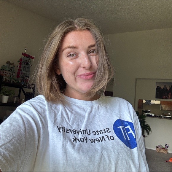 Meet your Posher, Sydney - Picture 3 of 3